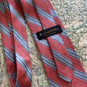 Brooks Brothers Pink and Light Blue Diagonal Stripe